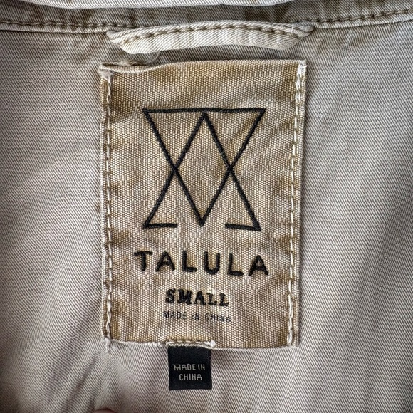 Aritzia Talula size small Women's Tan Utility trooper Jacket, 100% Cotton, Tan - Picture 5 of 10